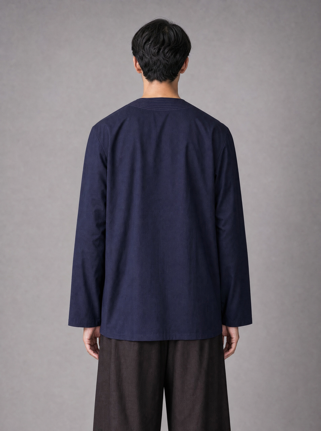 10 - V Neck Navy Blue