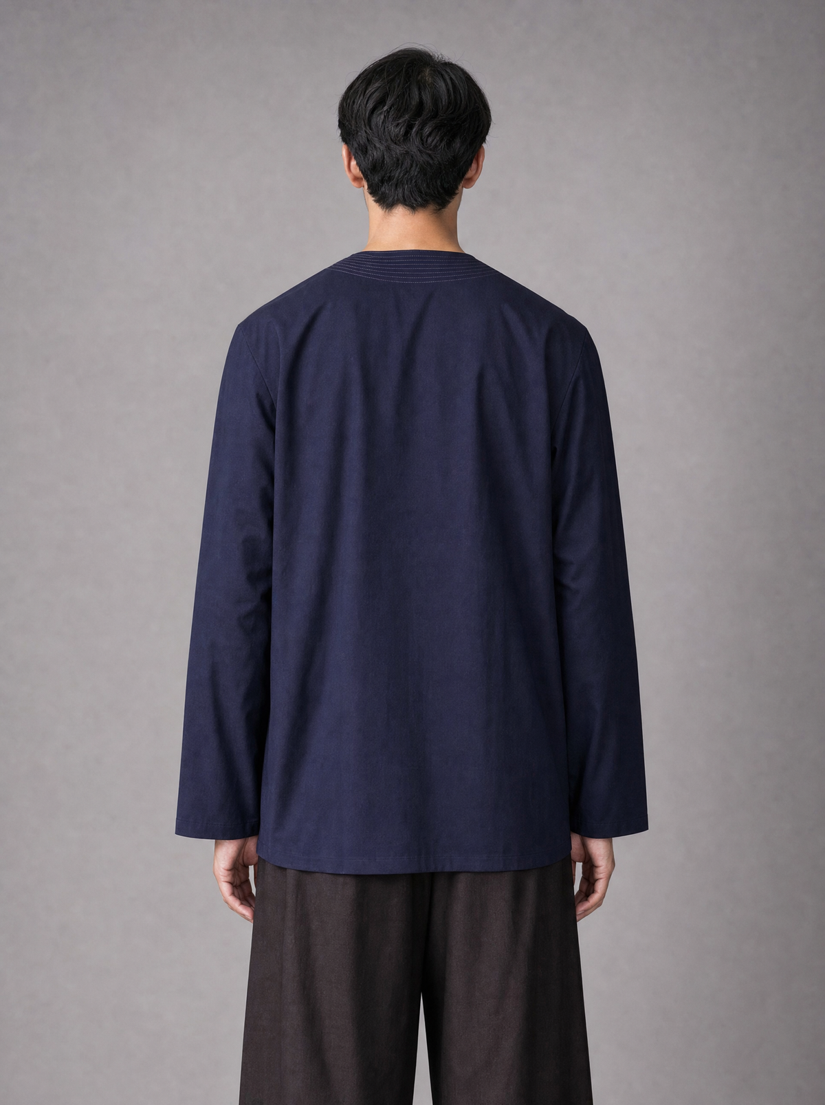 10 - V Neck Navy Blue