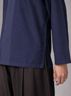 10 - V Neck Navy Blue